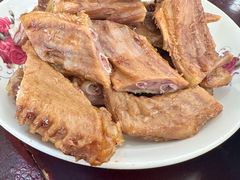 -余杨鸭鸭餐厅