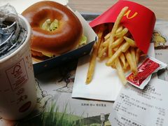-麦当劳(龙洞店)
