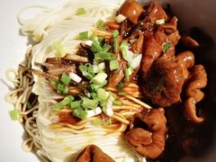 -沪西老弄堂面馆(定西路店)