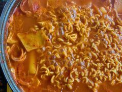 部队火锅-HONGA HONGA雄家(曹路店)