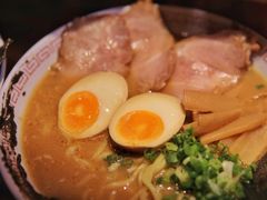 黑麻油豚骨拉面-老龙亭拉面店