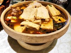 大碗豆腐-华盛园卷子王农家菜水库鱼