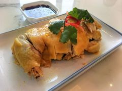 白斩鸡-品鲜村农家菜·阳澄湖大闸蟹(总店)