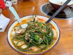 -老何家后安粉·糟粕醋海鲜火锅(三亚湾椰梦长廊店)
