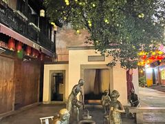 -吴山路夜市