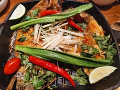 香茅草烤罗非鱼-云海肴·汽锅鸡·云南菜(美罗城店)