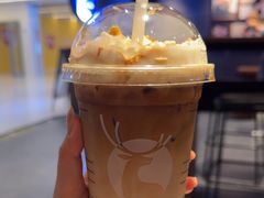 -瑞幸咖啡(华新地铁站地下商业街店)