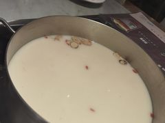 胡椒猪肚鸡双拼锅底-尚尚仙·酸汤猪手·猪肚鸡火锅(华联万柳购物中心店)