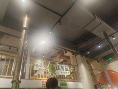 -山野的朋友露营炭火烤肉