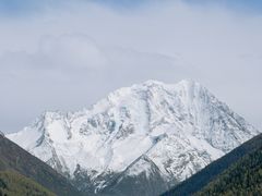 -亚拉雪山风景区