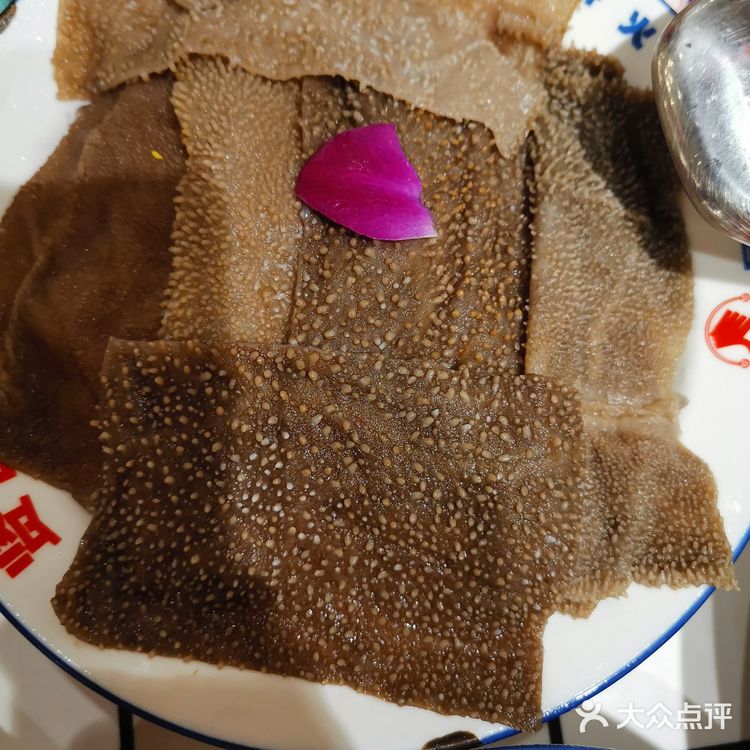 下午3点多拿的号，到了5点准时进入