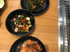 -肉甲韩国木炭烤肉(新壹街1店)