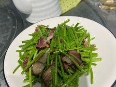 -莲餐厅·湖北菜·潜江小龙虾店(愚园路店)