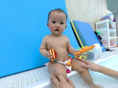 -龙格亲子游泳·水育早教运动中心(绿宝中心)