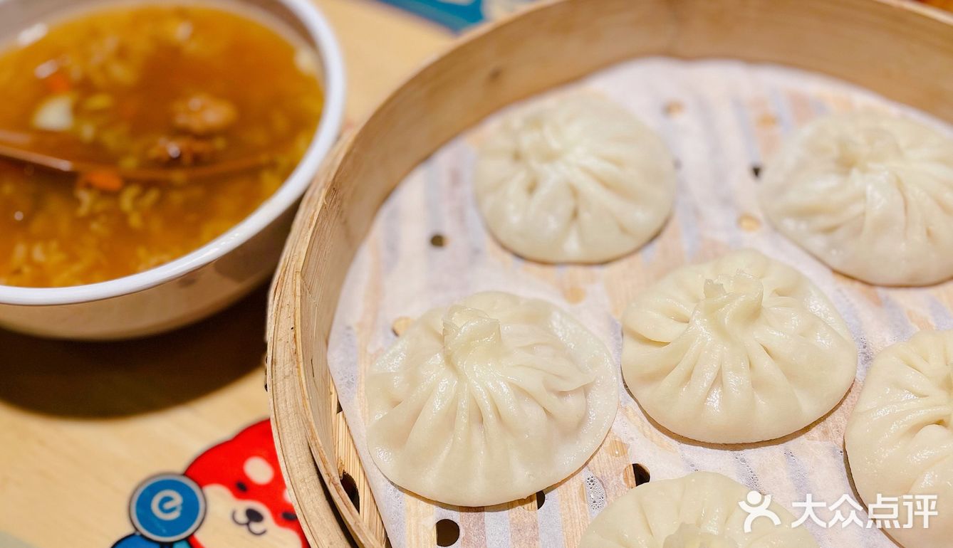 【小6汤包】｜从小吃到大的老店，但卫生堪忧