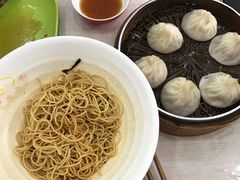 -珊珊小笼馆(仙霞路店)