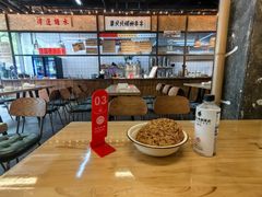 -丽丽三鲜螺蛳粉(田林路店)