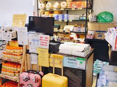 -曼谷四叶草彩妆&纪念品  (chitlom)