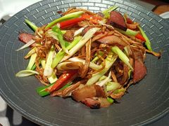 腊味干锅茶树菇-四川饭店(长白店)