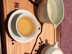 -梅间堂茶馆(绿地缤纷城店)