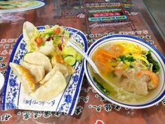 -长人馄饨铺(解放街店)