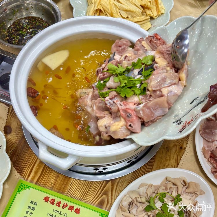 顺德太火了！在外面吃个饭都得排队等位🔥