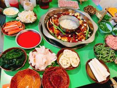 -周幺妹重庆老火锅(银泰城总店)