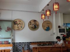 大堂-古城苗家土菜馆(河景餐厅店)
