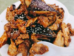 焦糖茄子牛肉粒-桃子餐厅·天津菜(红星路直营店)