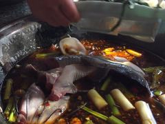 -忆乡情铁锅炖鱼饭店(延庆店)