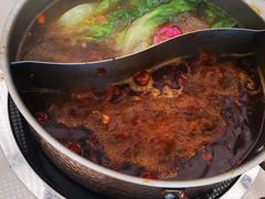 -菌子鲜汤野生菌锅