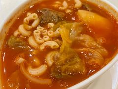薯仔番茄肉碎汤米通-香港新发烧腊茶餐厅(水围店)