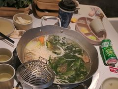 -左庭右院鲜牛肉火锅(金山万达店)