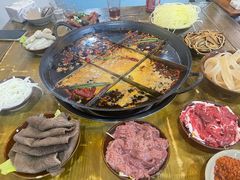 -正南齊北重庆老火锅(光华村直营店)