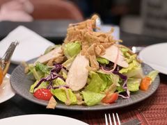 鸡肉沙拉-WOLFGANG PUCK KITCHEN & BAR(迪士尼小镇店)