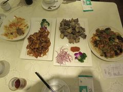 全家福-阿拉丁新疆风味餐厅·清真(罗廊巷店)