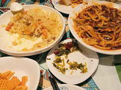 -楼兰古丽·新疆拌面·清真(华阳城店)