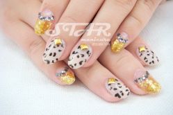 气质豹纹-经典金色-STAR美甲店