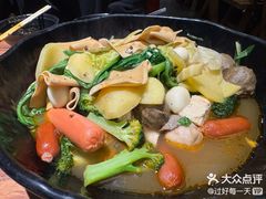 -万记麻辣烫国展总店