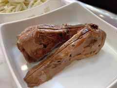 酱鸭头-独一道·大别山土菜烧烤(雨花西路店)