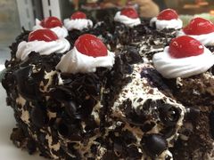 -亚马逊环球美食百汇(新城吾悦广场店)