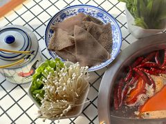 -山悦里 山野·鲜火锅(罗斯福广场店)
