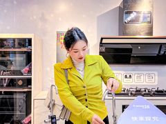 -成都冰纷万象滑冰场
