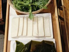 -苗家大院酸汤鱼(贵阳北站店)
