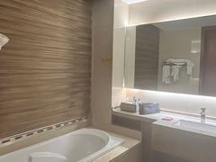 -兴芮温泉度假区