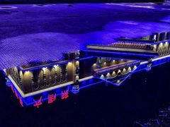 -布尔津河堤夜市