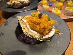 盐烤香酥生蚝配鱼子酱-星叶·东南亚料理(宁波万象汇店)