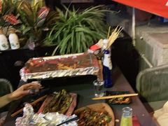 -何师烧烤·香辣蟹·川菜·30年老品牌(太古里旗舰店)
