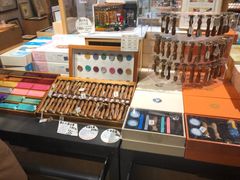 零售区-猫的天空之城概念书店(苏州诚品店)