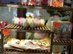 面包甜点陈列柜-皇饭儿·王润兴酒楼(河坊街店)